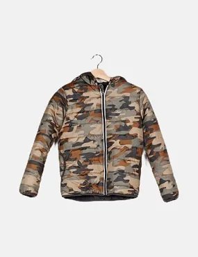 Kiabi Plumas acolchado print camuflaje